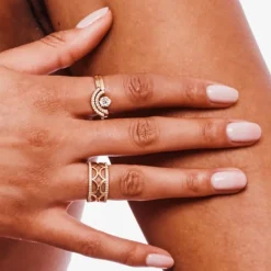 Bague bandeau Perp&eacute;tuel.le semi-pav&eacute;e
