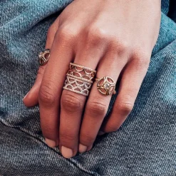 Bague bandeau Perp&eacute;tuel.le pav&eacute;e