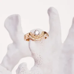 Bague Intr&eacute;pide grand arc pav&eacute;e