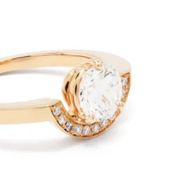 Bague Intr&eacute;pide petit arc 1ct pav&eacute;e