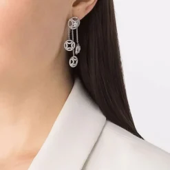 Boucles d'oreilles pendantes Perp&eacute;tuel.le 0.25ct x2 pav&eacute;es