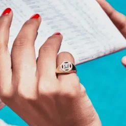 Chevali&egrave;re Perp&eacute;tuel.le 0.25ct pav&eacute;e