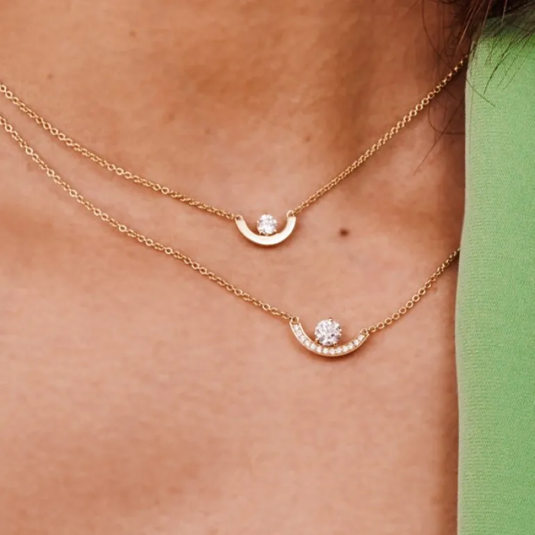 Pendentif Intrépide grand arc 0.25ct pavé