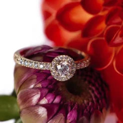 Solitaire Absolu.e Couronne 0.25ct pav&eacute;