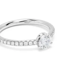 Solitaire Absolu.e 0.5ct pav&eacute;